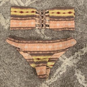 🌸Tori Praver Lily Bikini Set Size XS!🌸